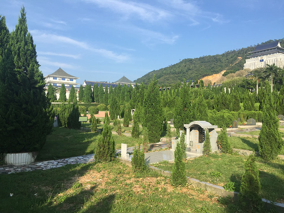 深圳东 龙岩艺术陵园贵寿苑墓园实景图片