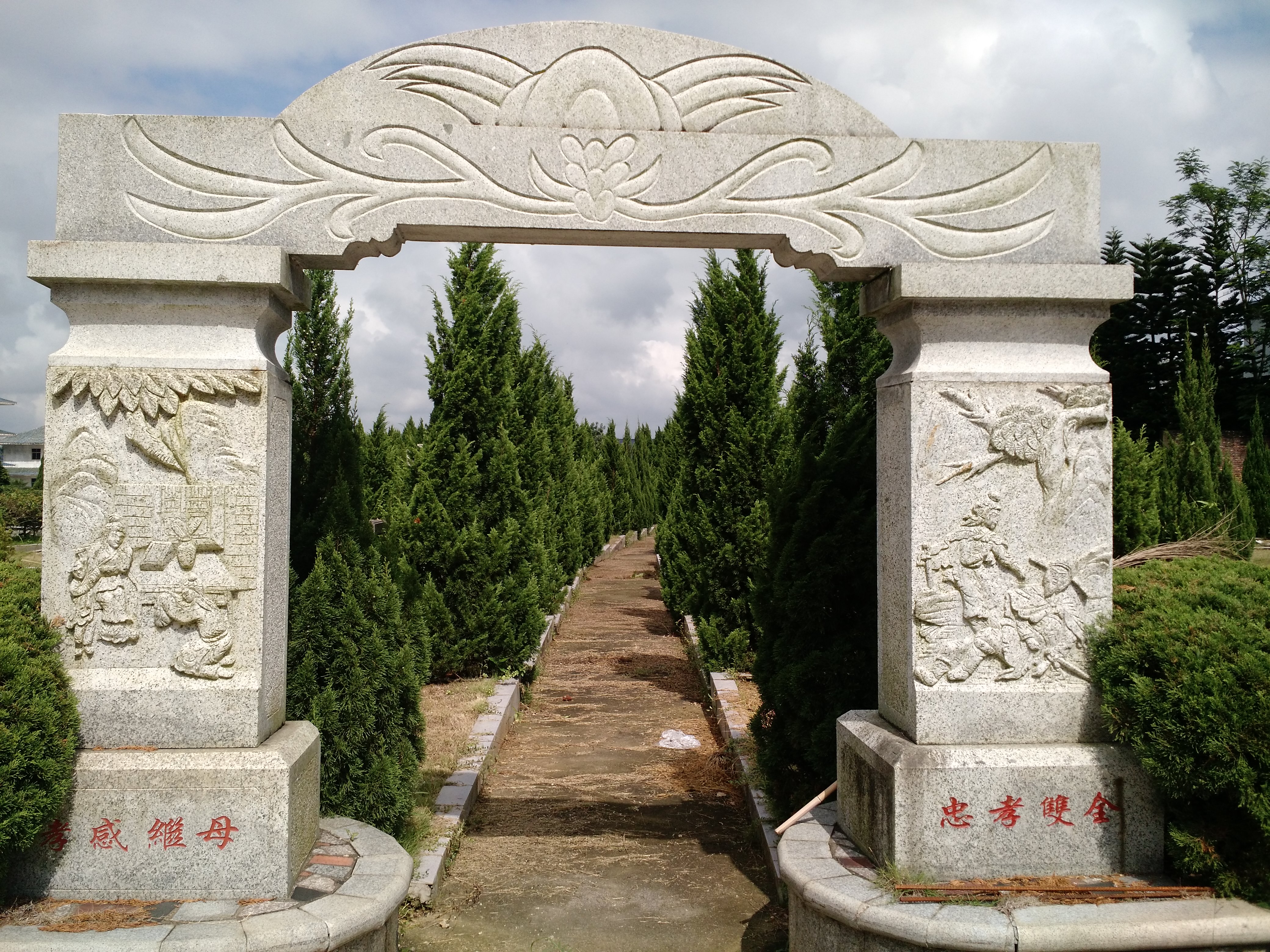 深圳东 龙岩艺术陵园福贵苑墓园实景图片